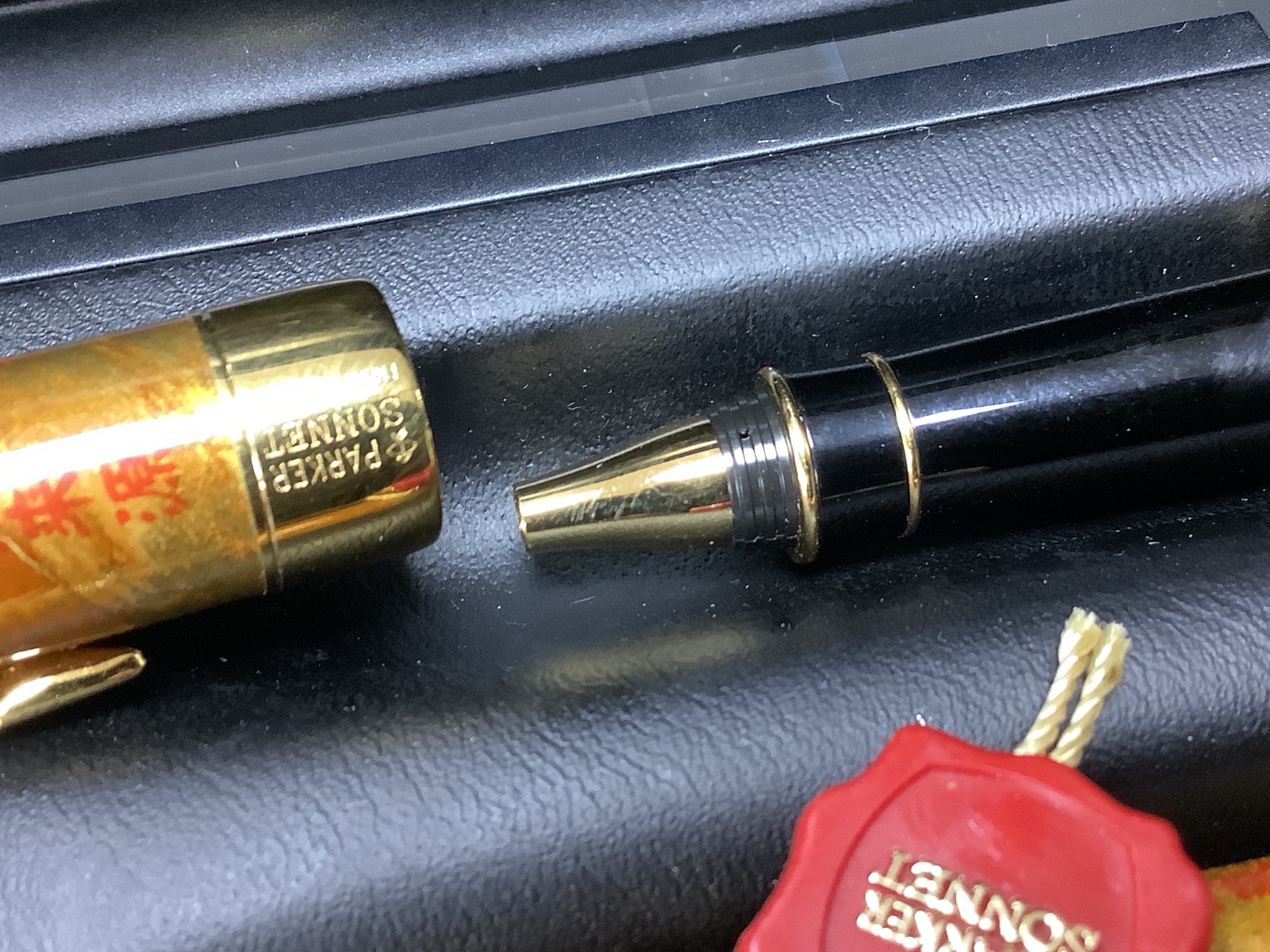 A Parker pen set